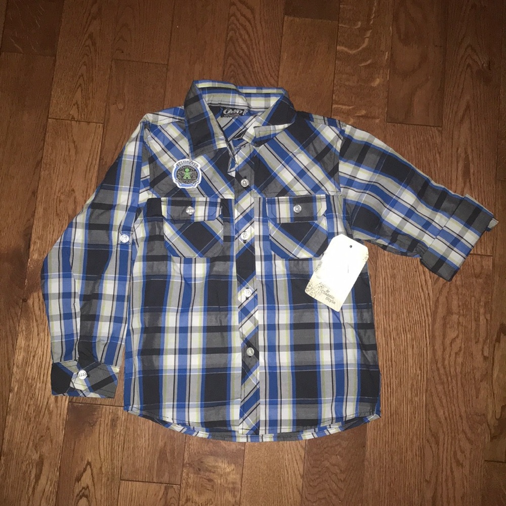 Boys button down shirt size 7 NWT